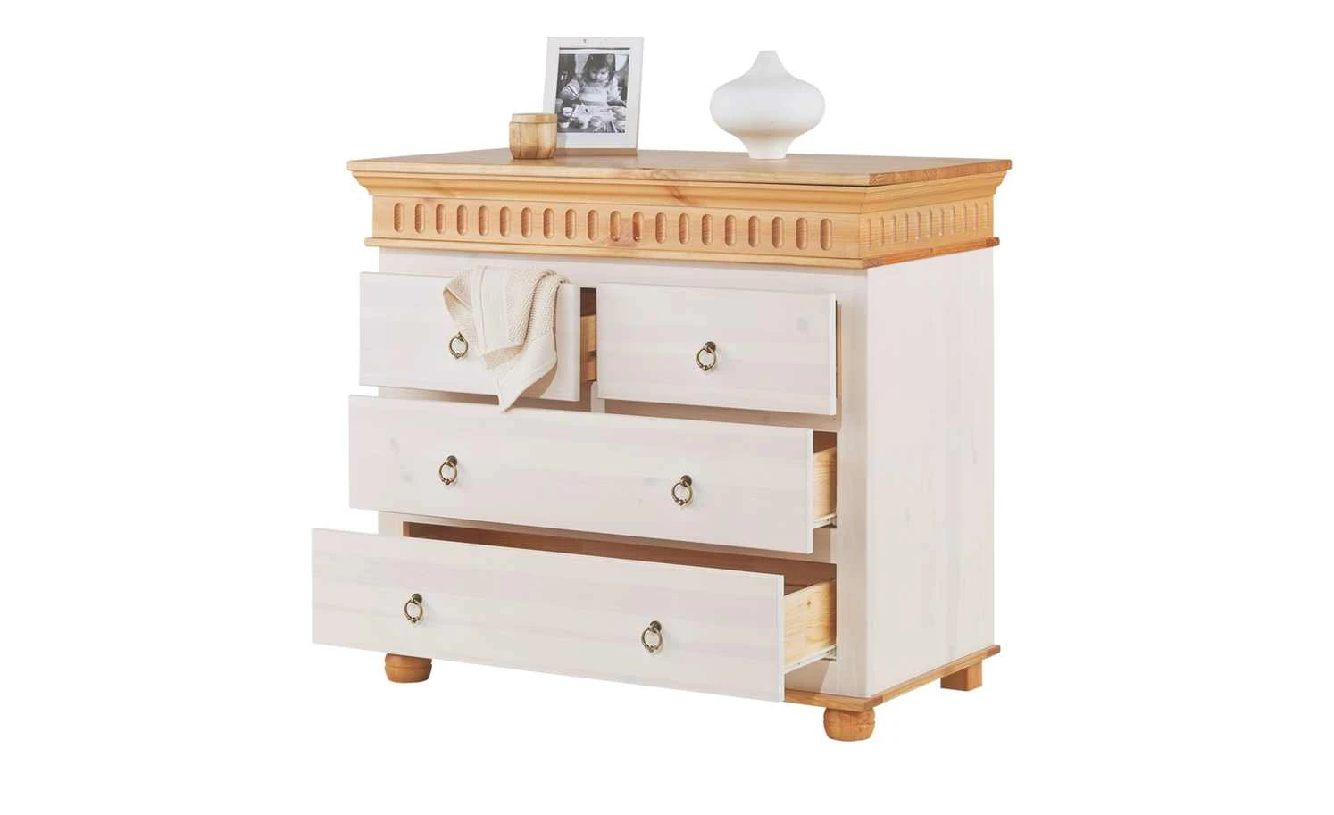 Kommode Bornholm | Kiefer Weiß / Kiefer Antik-Look 6 Kommode Bornholm | Kiefer Weiß / Kiefer Antik-Look – Bild 6