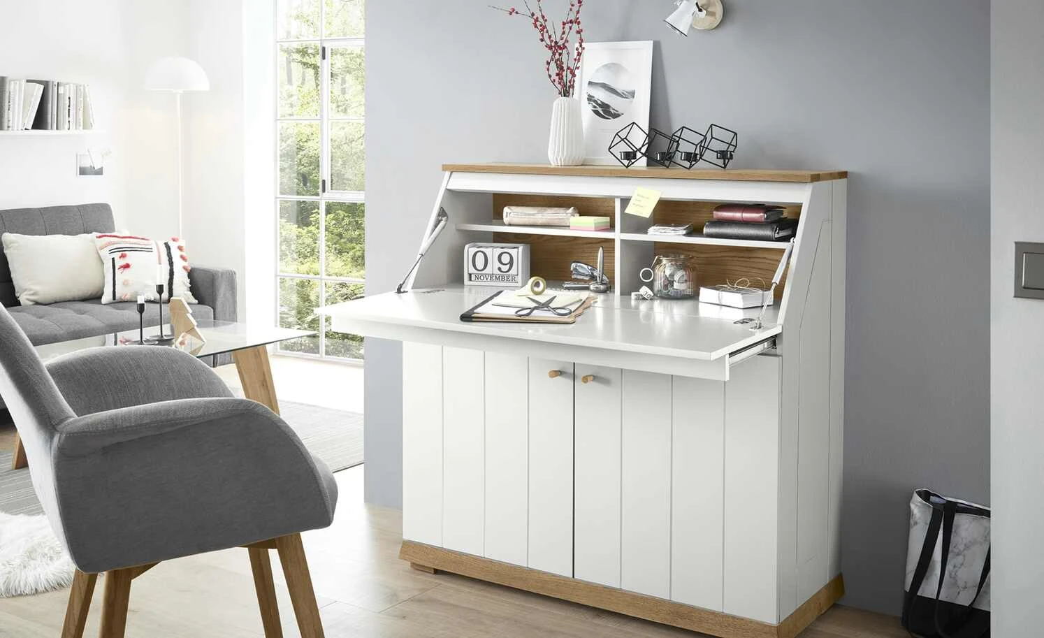 Sekretär Trave 1 Sekretär Trave