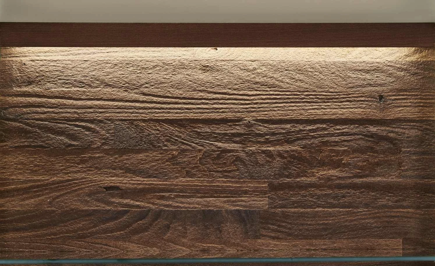 Berger & Rath Vitrine Claro | Weiß-Creme links Sichtbare Rückwand gesandstrahlt 3 Berger & Rath Vitrine Claro | Weiß-Creme links Sichtbare Rückwand gesandstrahlt – Bild 3