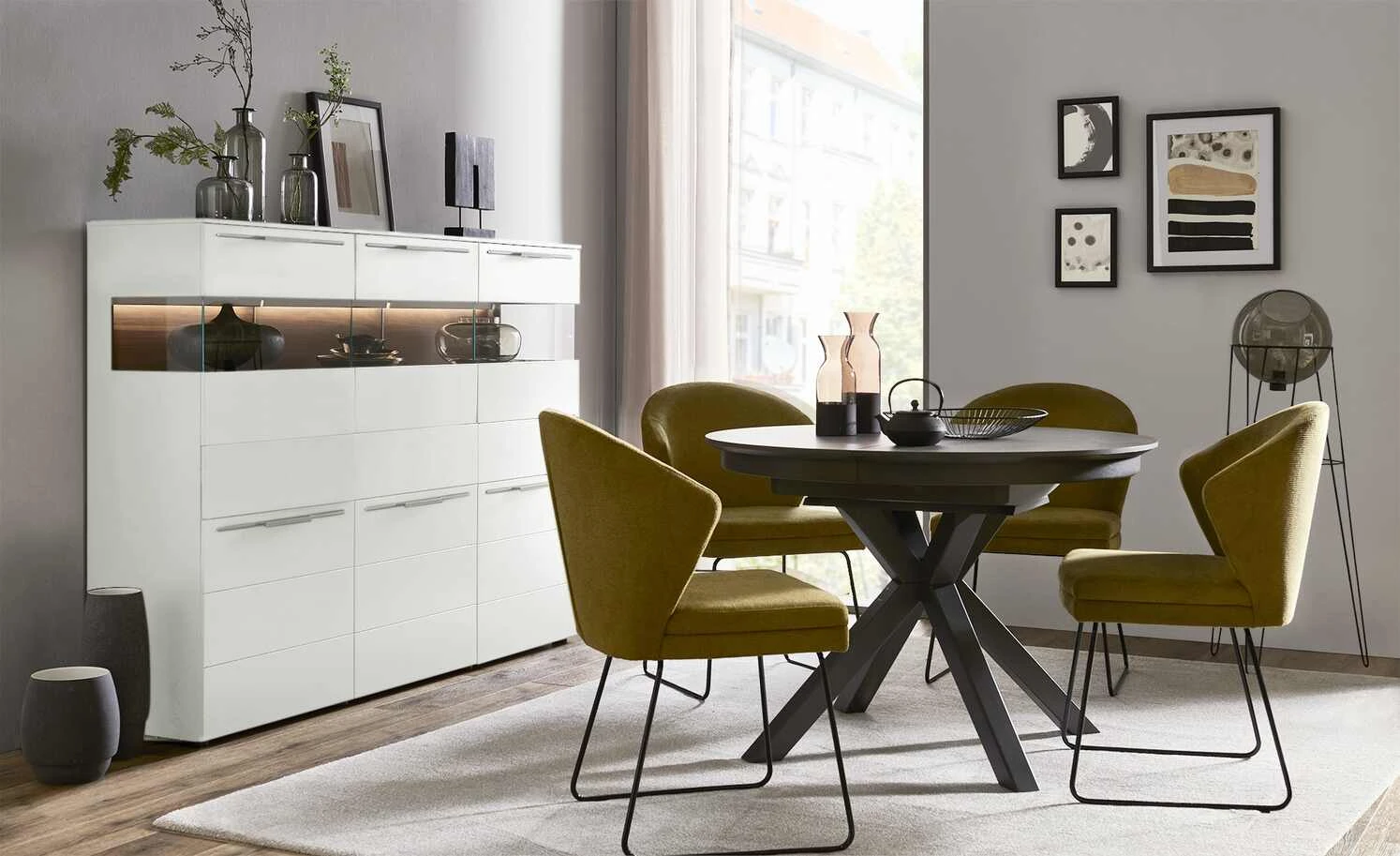 Berger & Rath Vitrine Claro | Anthrazit links Sichtbare Rückwand glatt 1 Berger & Rath Vitrine Claro | Anthrazit links Sichtbare Rückwand glatt