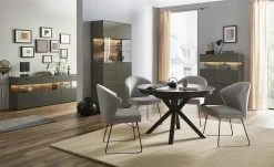 Berger & Rath Vitrine Claro | Londra (Hellgrau) Sichtbare Rückwand: Wildeiche mit Glaseinlegeböden