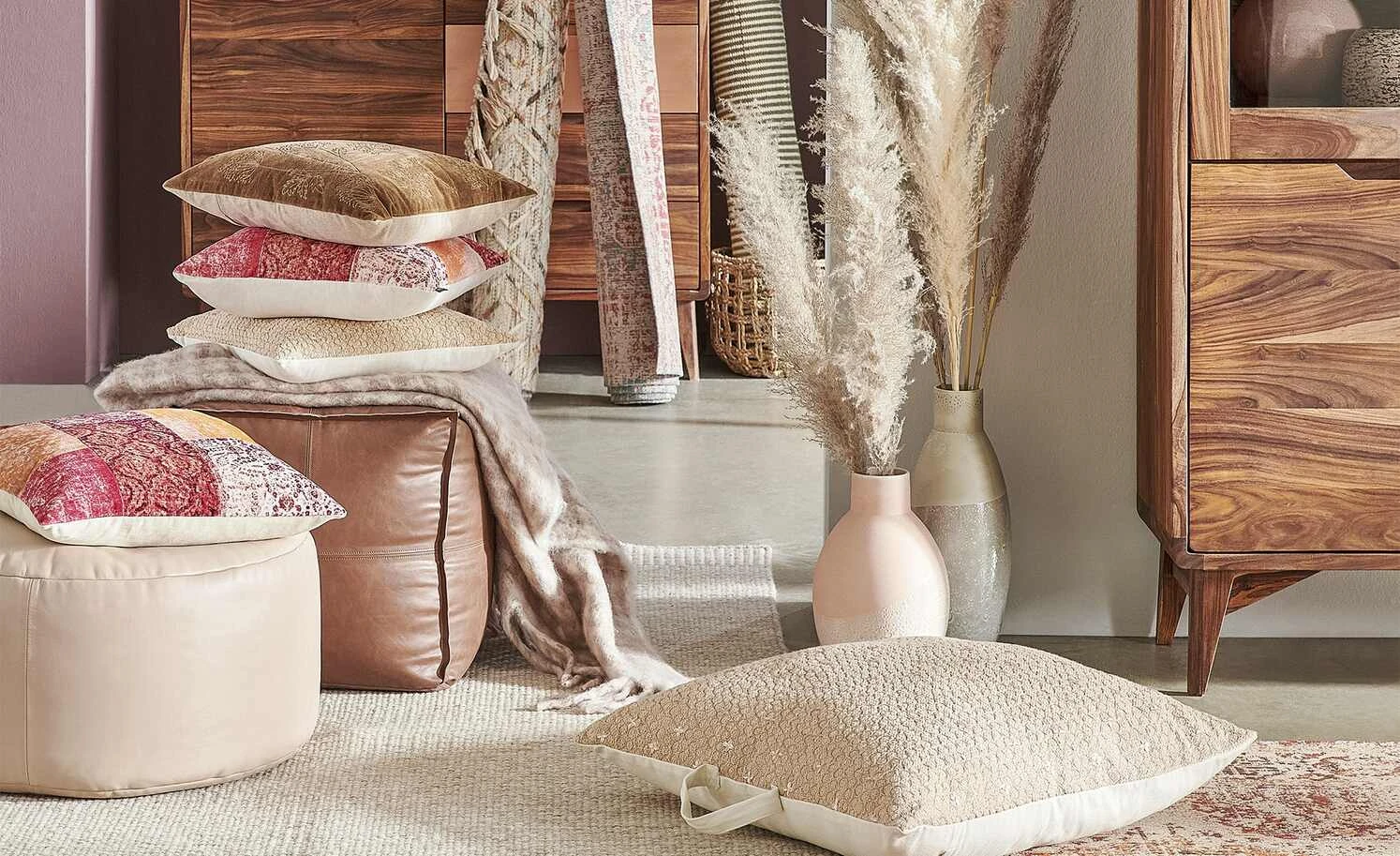 Gray & Jones Vitrine Tierra Fuego Two 1 Gray & Jones Vitrine Tierra Fuego Two