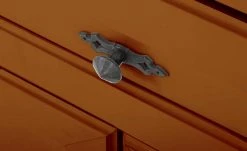 maison bleue Highboard Petit Chalet | Cognac antik (Braun) mit Glastüren -Kommode & Sideboards Verkäufe 13232365 12 202206232232