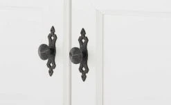 maison bleue Highboard Petit Chalet | Weiß / Asteiche mit Holztüren -Kommode & Sideboards Verkäufe 13232371 6 202206231234