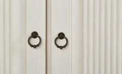 Kommode Bornholm | Kiefer Weiß / Kiefer antikfarben 2 Türen -Kommode & Sideboards Verkäufe 13341071 3 201905232034